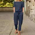 Detalle del conjunto de dos piezas de algodón y lino azul marino con top de cuello redondo - S / Top Y Pantalón / Azul marino