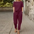 Dettaglio completo donna in cotone e lino bordeaux con top e pantaloni larghi - Borgogna