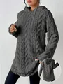Detalle de sudadera con capucha de forro polar jacquard gris para mujer y vista trasera. - S / Tops / Gris