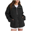 Detailweergave van oversized zwart teddy fleece jack met hoge kraag en ritssluiting - S / Tops / Zwart