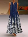 Elegantes ärmelloses marineblaues Maxikleid für Damen mit Retrodruck und V-Ausschnitt - S / Kleider / Schwarz