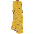 Gros plan détaillé d'une robe longue jaune à manches longues avec motifs papillons - S / Haut Et Bas / Jaune