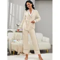 Elegante set da notte due pezzi da donna con vestaglia a maniche lunghe beige e pantaloni. - Beige
