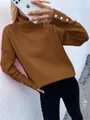 Elegante suéter marrón de cuello alto acanalado con botones plateados decorativos en puños - S / Tops / Café