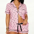 Ensemble pyjama rose à rayures pour femme avec imprimé hirondelles, haut court et short - Imprimé Hirondelle Couronne (Rayé Rose Blanc)