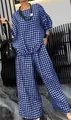Modisches blau-weißes Gingham-Set aus Top und weit geschnittener Hose für Damen - S / Oberteil und Hose / Blau Weiß Kariert