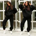 Ensemble deux pièces sweat à capuche et pantalon de jogging noir pour femme vue détaillée - Noir