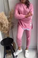 Nahaufnahme von pinkfarbenem Sweatshirt-Set mit langen Ärmeln und Reißverschluss-Details - S / Oberteil Und Unterteil / Rosa