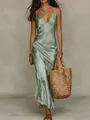 Robe longue nuisette élégante en satin vert sauge avec col en V pour un look sophistiqué - S / Haut Et Bas / Cyan