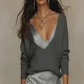 Tenue deux pièces élégante pour femme avec pull en maille gris et robe nuisette satinée - XL / Haut Et Bas / Gris