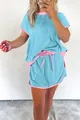 Conjunto de verano de dos piezas con camiseta azul y pantalones cortos con ribetes rosas - S / Top Y Pantalón / Azul cielo