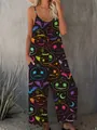 Detail eines Halloween-Damen-Jumpsuits mit bunten Neon-Kürbis- und Fledermaus-Prints - S / Oberteil Und Unterteil / Halloween Bunter Kürbis