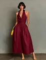 Élégante robe longue bordeaux sans manches avec col chemise et taille haute plissée - S / Bordeaux