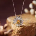 Detail of S925 silver daisy necklace with yellow oval gemstone and sparkling petals - Necklace / Citrine