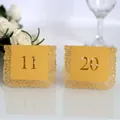 Élégante carte de numéro de table de mariage dorée avec bordure en dentelle de rose - Chiffres 11-20 / Or