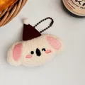 Schattige beige pluche koala pop sleutelhanger met bordeauxrode hoed en pompon detail - Schattige Koala Pluche