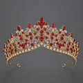 Elegante vintage goldfarbene Krone mit funkelnden roten Strasssteinen für festliche Anlässe - Luxusreben-Stil (TS-J3248GRED) / Gold mit roten Strasssteinen