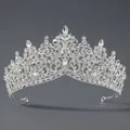 Vintage silbernes Strass-Diadem-Krone für Damen, luxuriöser Bankett-Kopfschmuck. - Hohl-Filigran-Stil(TS-J3248S) / Silber