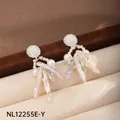 Elegante silberne Barockperlen-Ohrhänger mit Süßwasserperlen für einen luxuriösen Look - S925 Silberstift, Kupferzubehör & Barockperle NL12255E-Y