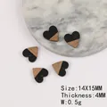 Detailansicht von Herz-Anhängern aus Holz und Harz mit Maßangaben auf weißem Grund - Herzanhänger / 14X15MM (10er Pack)