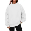 Detailansicht eines weißen Oversize-Sweatshirts mit Stehkragen und weichem Fleece - S / Oberteile / Weiß