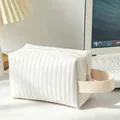 Grande trousse de maquillage blanche en cuir PU matelassé avec poignée de voyage - Blanc