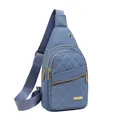 Sac bandoulière décontracté en nylon matelassé bleu pour femme avec zips dorés - Style 4 / Bleu clair