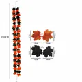 Dettaglio ghirlanda di foglie d'acero artificiali con dimensioni foglie e lunghezza 200cm - Stile Arancio e Nero 26 Teste (21) / 200cm