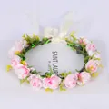 Corona de flores rosa hecha a mano con hojas verdes para accesorio de cabello bosque - Estilo de Rosa Rosa (14)