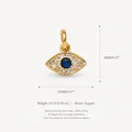 Vue détaillée d'un pendentif œil protecteur en cuivre plaqué or avec pierres bleues - Pendentif mauvais œil en strass uniquement (Sans chaîne)
