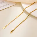 Elegantes, 18 Karat vergoldetes Edelstahlarmband mit strukturierter Kette und Verschluss - Blumenkohl-Kettenstil / Gold