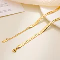 Elegantes, 18 Karat vergoldetes Schlangenkettenarmband aus Edelstahl für Damen im minimalistischen Look - Büroklammerkette Stil / Gold