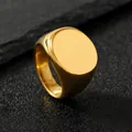 Polierter goldfarbener Siegelring aus Edelstahl mit einer 18 mm breiten ovalen Fläche - Größe 7 / Rund / Gold