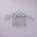 Elegante pettine per capelli da sposa in argento decorato con brillanti cristalli chiari - Motivo Floreale Simmetrico (HS-J6664S)