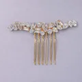 Elegante pettine per capelli da sposa con punte dorate e cristalli scintillanti. - Struttura ad Arco Intrecciata (HS-J7234G)