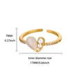 Detailansicht mit 17 mm Innendurchmesser des herzförmigen 18K Goldrings - Tropfen-Edelstein mit Kunstperlen-Herz-Stil (G127419)