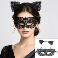 Vue détaillée de l'ensemble serre-tête oreilles de chat en dentelle noire et masque de bal - Serre-tête + Masque de Zorro