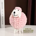 Figurine de mouton en feutre de laine rose pour décoration de table nordique - Mouton Rose aux Jambes Enveloppées / L