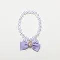 Elegant white faux pearl pet collar featuring a stylish purple bow and heart charm. - s-25cm / Purple Bowknot