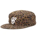 Trendige flache Army-Mütze mit Leopardenmuster und weißem C-Buchstaben-Stickdesign - Verstellbar / E-Buchstaben Stickerei / Leopardenprint