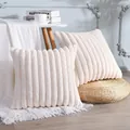 Elegantes fundas de cojín de felpa crema con moderna textura de rayas verticales - 45x45cm / Raya Ancha Rosa