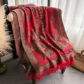 Roter ethnischer Paisleyschal mit Fransen aus weichem Kaschmir-Imitat - 200x68cm / Paisley-Jacquard Rot