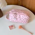 Draagbare roze make-uptas met stippen en een grote capaciteit voor al uw cosmetica - Aardbei Polka Dot / Roze