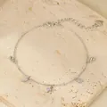 Elegantes S925 Sterlingsilber-Armband mit Anhängern in Form von Stern, Mond und Kreuz - Weißgold