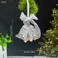 Transparente Weihnachtsglocke aus Acryl mit Pailletten und weißer Schleife für den Baum - Glocke / Champagner Kristall
