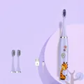 Set di spazzolini elettrici viola per bambini con simpatico design a giraffa - Modello Ricaricabile (3 Testine) / Giraffa Viola