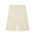 Elegant off-white pinstriped wide-leg shorts with front pleats and mid-waist design - XS / Bottoms / White