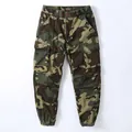 Men's vintage camouflage cargo jogger pants with side pockets in casual style - Army Green Camo