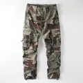 Pantalones cargo de camuflaje para hombre con ajuste holgado y múltiples bolsillos. - 30 / Bottoms / Camuflaje de Montaña