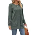 Detail van losse groene geribbelde top met pofmouwen en voorzakken - S / Tops / Legergroen